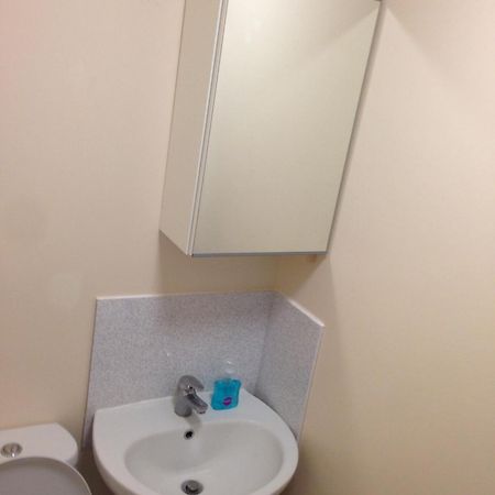 Отель Aster House Milton  Экстерьер фото