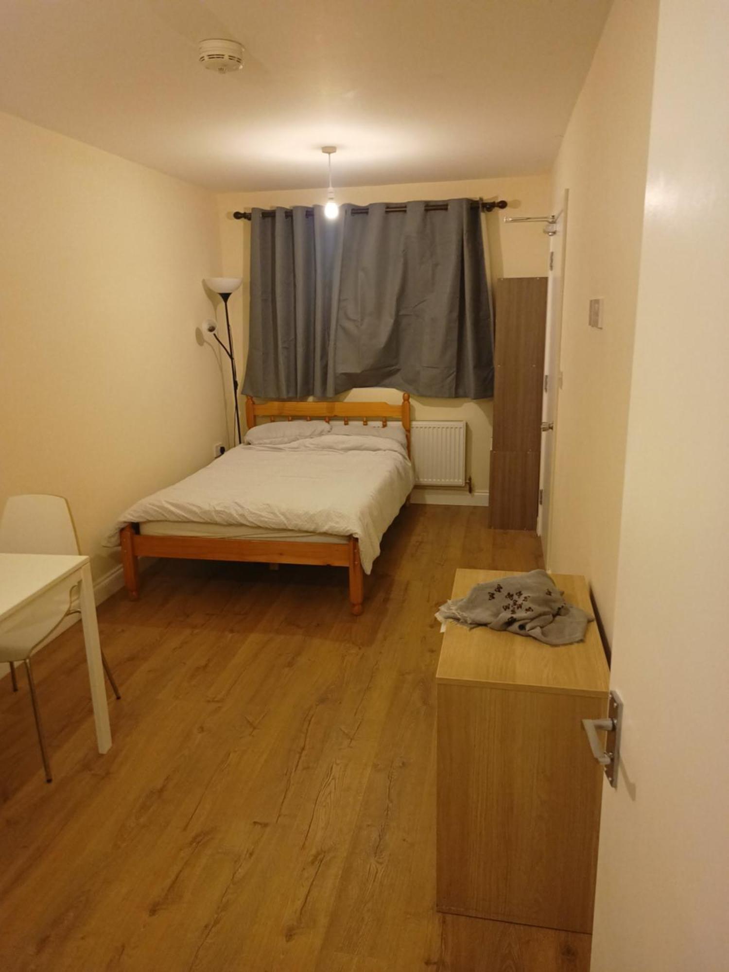 Отель Aster House Milton  Экстерьер фото
