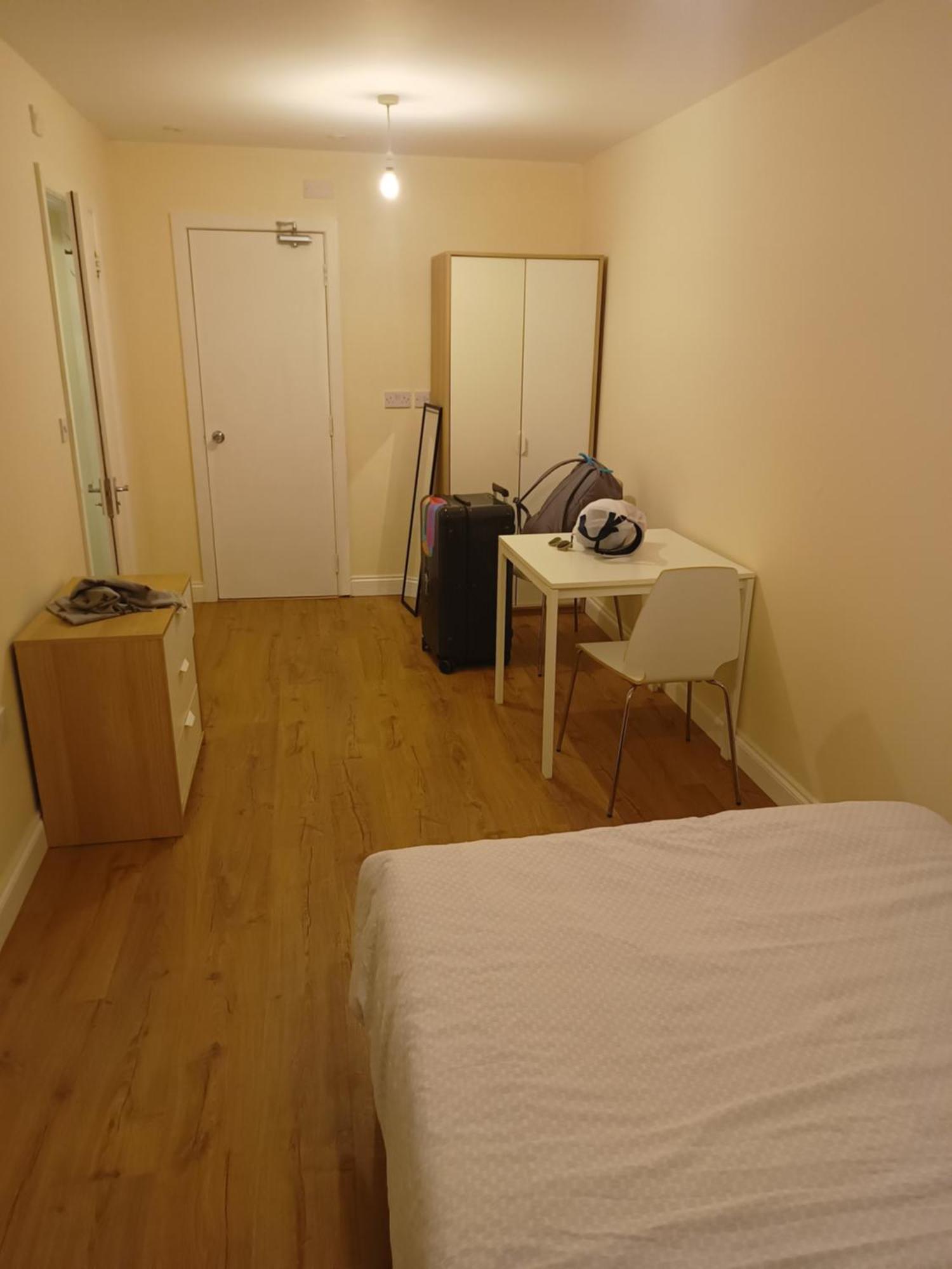 Отель Aster House Milton  Экстерьер фото